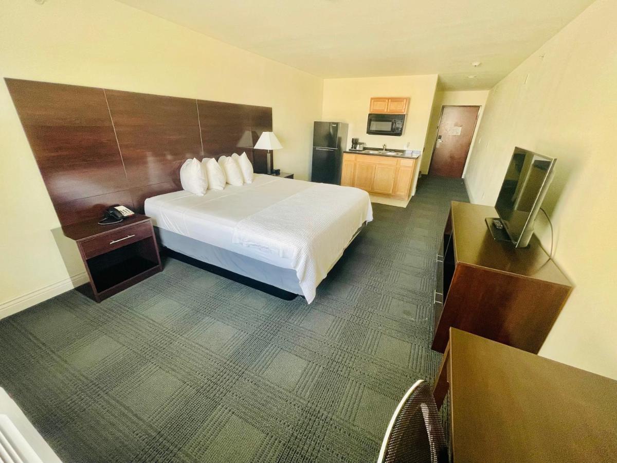 Fairbridge Inn & Suites Cuero ภายนอก รูปภาพ