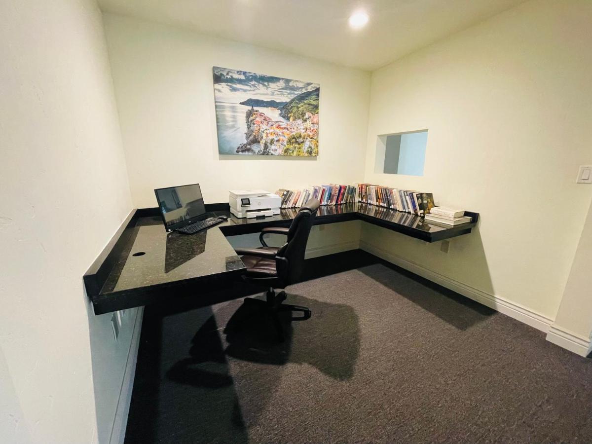 Fairbridge Inn & Suites Cuero ภายนอก รูปภาพ