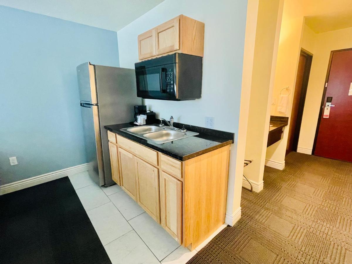 Fairbridge Inn & Suites Cuero ภายนอก รูปภาพ